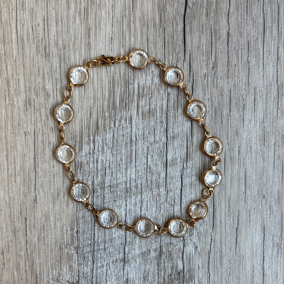 None Jewelry - 3/$30! Elegant Gold Anklet with Crystal Gems.